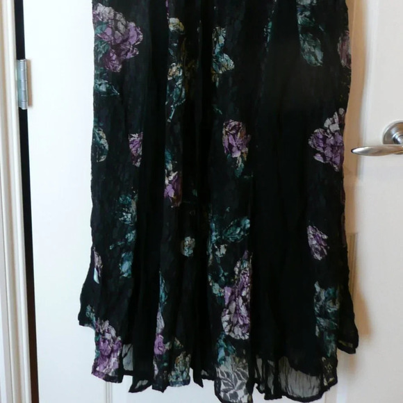 Women's Semi Sheer Lace Dress Fully Lined Loose Fitting Long Black Floral Goth - Picture 3 of 10